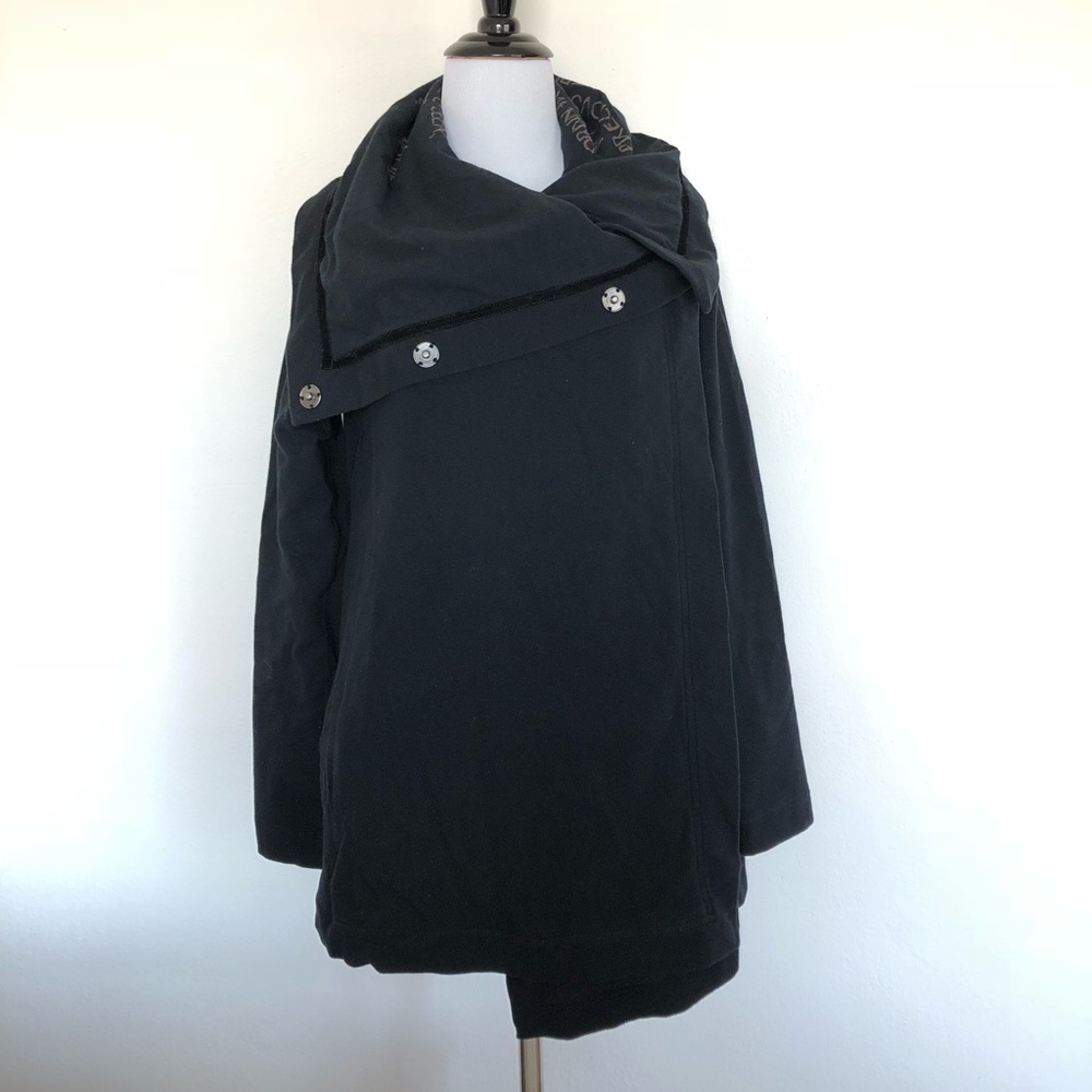 Lululemon Wrap Jacket  - Black sz 6